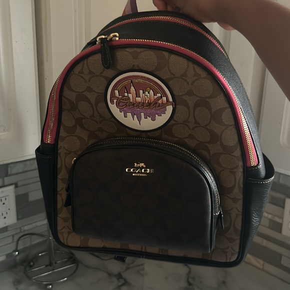 Court Backpack In Blocked Signature Canvas With Souvenir Patches - Picture 6 of 6